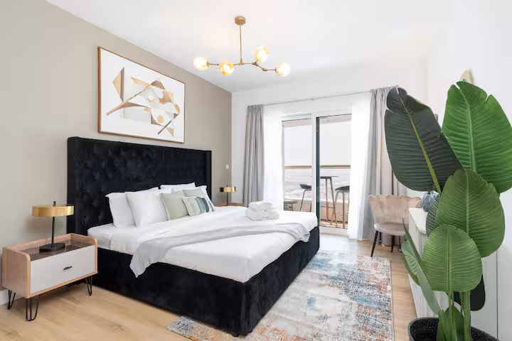 Cozy Marina Sea View Home