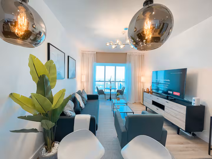 Above-the-Marina Sea View Stay