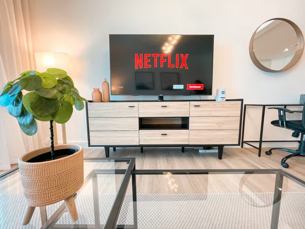 Above-the-Marina Sea View Stay